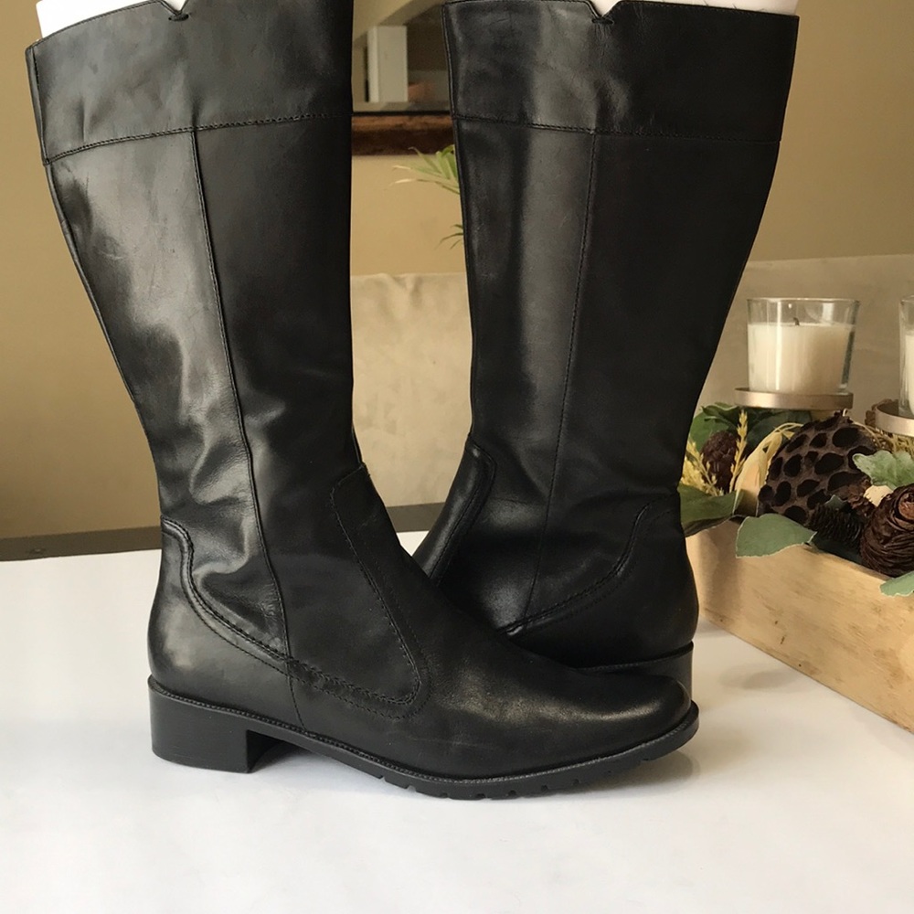 Black boots